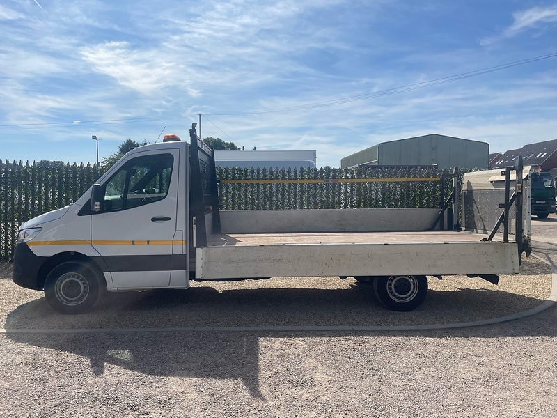Mercedes-Benz 315 2.0 CDI Progressive L3 LWB 14FT DROPSIDE TAIL LIFT - WHITE