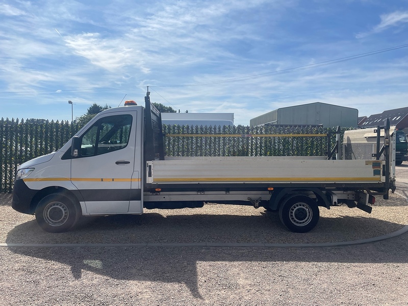Mercedes-Benz 315 2.0 CDI Progressive L3 LWB 14FT DROPSIDE TAIL LIFT - WHITE