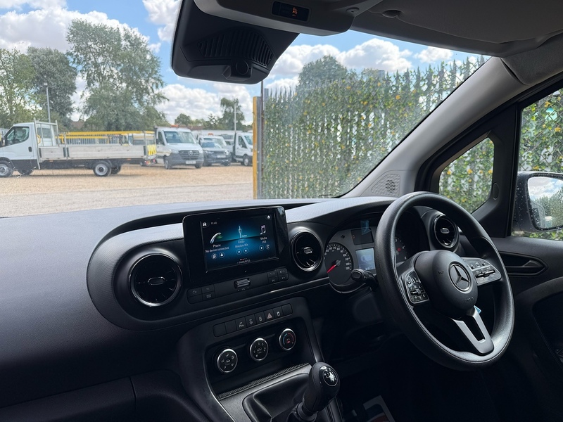 Mercedes-Benz 110 1.5 CDI Progressive SMALL PANEL VAN