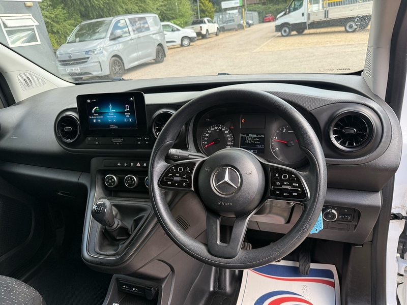 Mercedes-Benz 110 1.5 CDI Progressive SMALL PANEL VAN