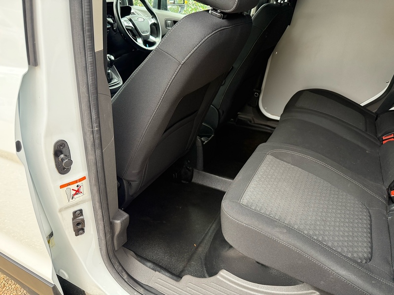 Ford 240 1.5 EcoBlue Trend SWB L1 CREW VAN