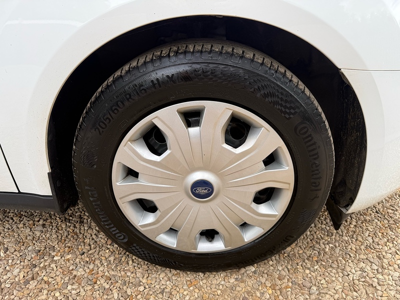Ford 240 1.5 EcoBlue Trend SWB L1 CREW VAN