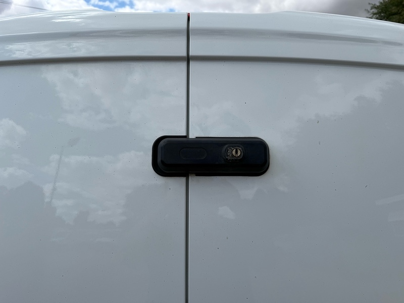 Ford 240 1.5 EcoBlue Trend SWB L1 CREW VAN