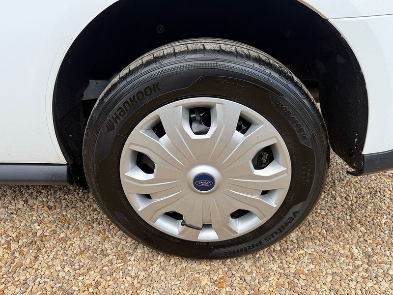 Ford 240 1.5 EcoBlue Trend SWB L1 CREW VAN