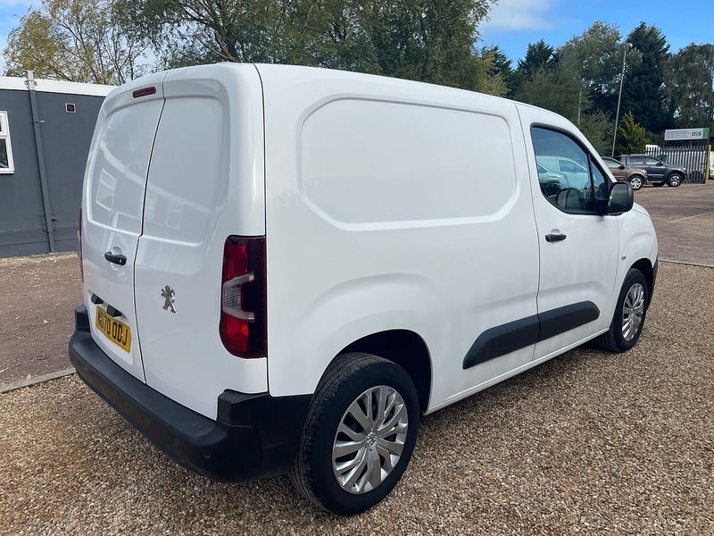Peugeot BlueHDi 1000 Professional 1.5 5dr Panel Van Manual Diesel