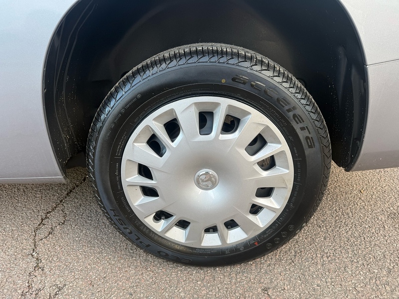Vauxhall 1.5 Turbo D 2300 Pro L2 H1 LWB PANEL VAN 1.5 6dr Panel Van Manual Diesel