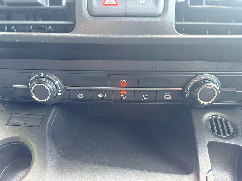 Vauxhall 1.5 Turbo D 2300 Pro L2 H1 LWB PANEL VAN 1.5 6dr Panel Van Manual Diesel