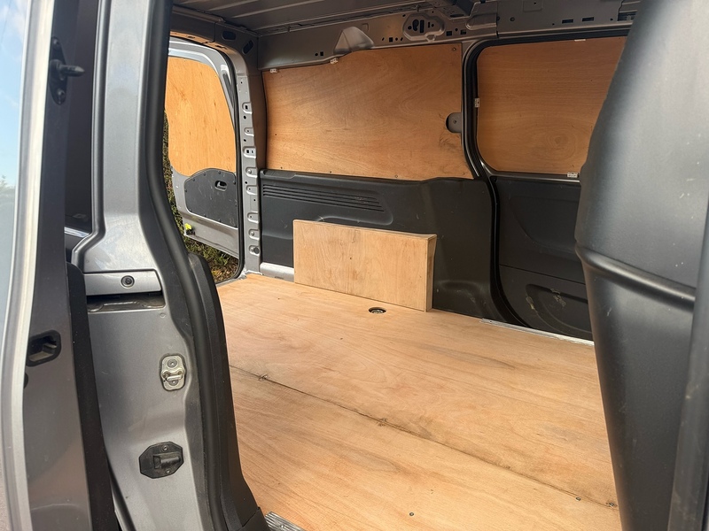 Vauxhall 1.5 Turbo D 2300 Pro L2 H1 LWB PANEL VAN 1.5 6dr Panel Van Manual Diesel