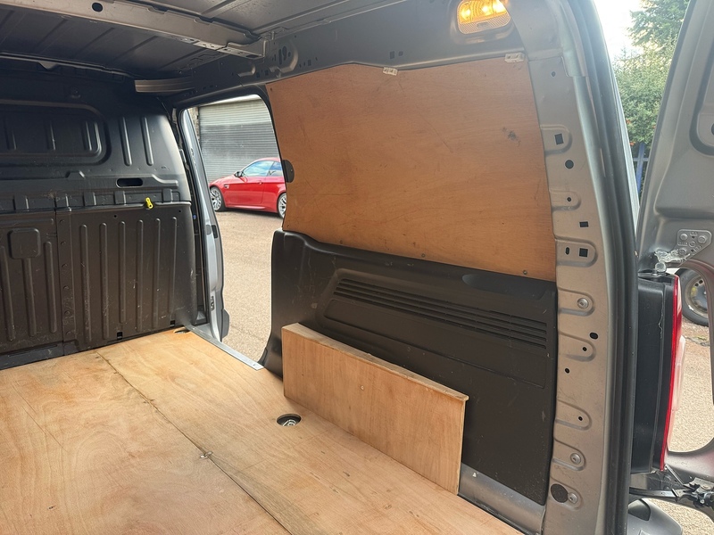 Vauxhall 1.5 Turbo D 2300 Pro L2 H1 LWB PANEL VAN 1.5 6dr Panel Van Manual Diesel