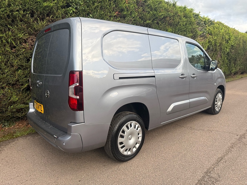 Vauxhall 1.5 Turbo D 2300 Pro L2 H1 LWB PANEL VAN 1.5 6dr Panel Van Manual Diesel