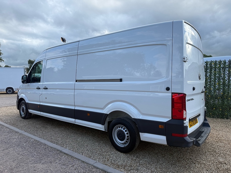 Volkswagen 2.0 TDI CR35 Trendline  L3 LWB PANEL VAN - WHITE 2.0 5dr Panel Van Manual Diesel