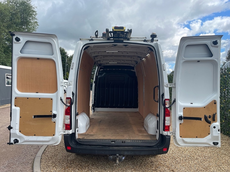 Renault 35 2.3 Dci  Business+ 2.3 L3 LWB PANEL VAN - WHITE 2.3 3dr Panel Van Manual Diesel