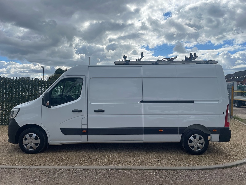 Renault 35 2.3 Dci  Business+ 2.3 L3 LWB PANEL VAN - WHITE 2.3 3dr Panel Van Manual Diesel