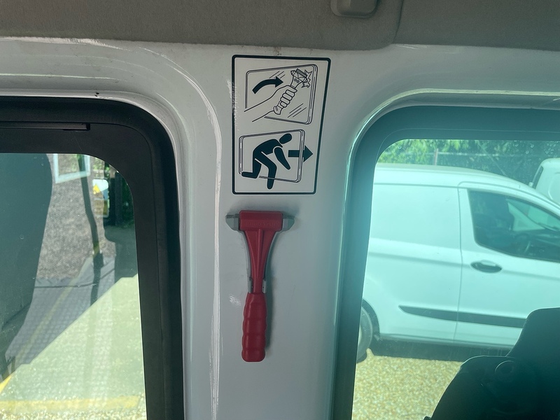 Ford 430 2.2 TDCi LWB 17 SEATER MINIBUS
