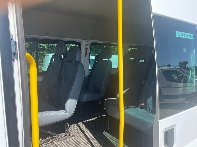 Ford 430 2.2 TDCi LWB 17 SEATER MINIBUS
