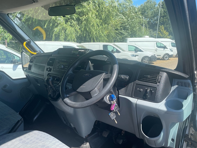 Ford 430 2.2 TDCi LWB 17 SEATER MINIBUS