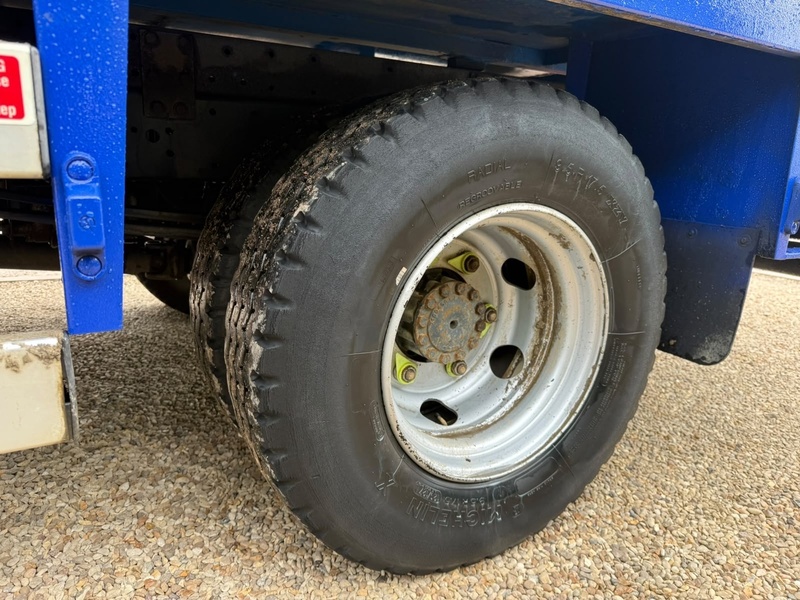 Iveco 75E16k Tipper 7.5 Ton 4 X 2 Lorry Manual
 4.5 Tipper Automatic Diesel