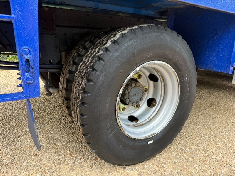 Iveco 75E16k Tipper 7.5 Ton 4 X 2 Lorry Manual
 4.5 Tipper Automatic Diesel