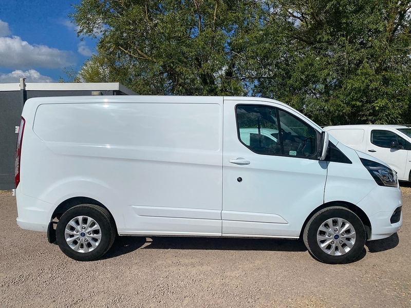 Ford 300 2.0 EcoBlue Limited SWB L1 PANEL VAN 2.0 5dr Panel Van Manual Diesel