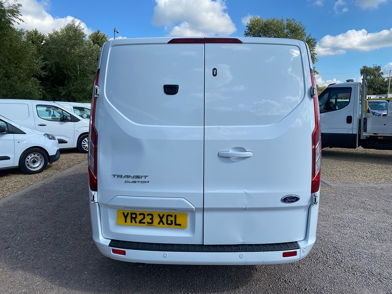Ford 300 2.0 EcoBlue Limited SWB L1 PANEL VAN 2.0 5dr Panel Van Manual Diesel