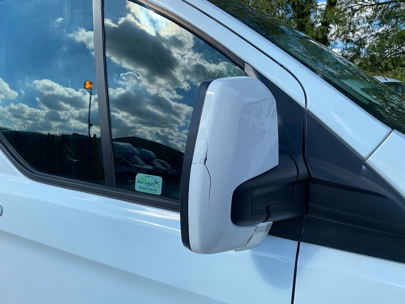 Ford 300 2.0 EcoBlue Limited SWB L1 PANEL VAN 2.0 5dr Panel Van Manual Diesel