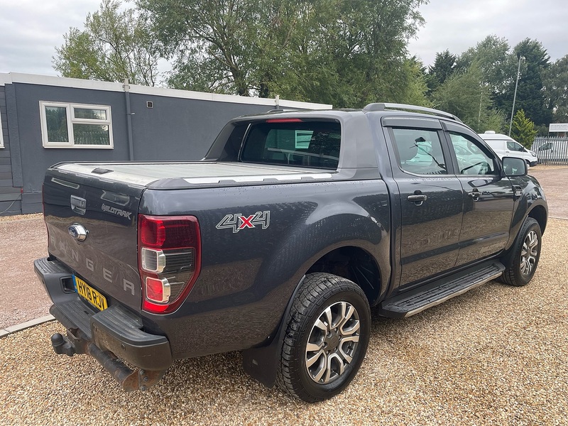 Ford 3.2 TDCi Wildtrak 3.2 4x4 DOUBLE CAB PICKUP TRUCK WITH CANOPY - AUTOMATIC 3.2 4dr Pickup Automatic Diesel
