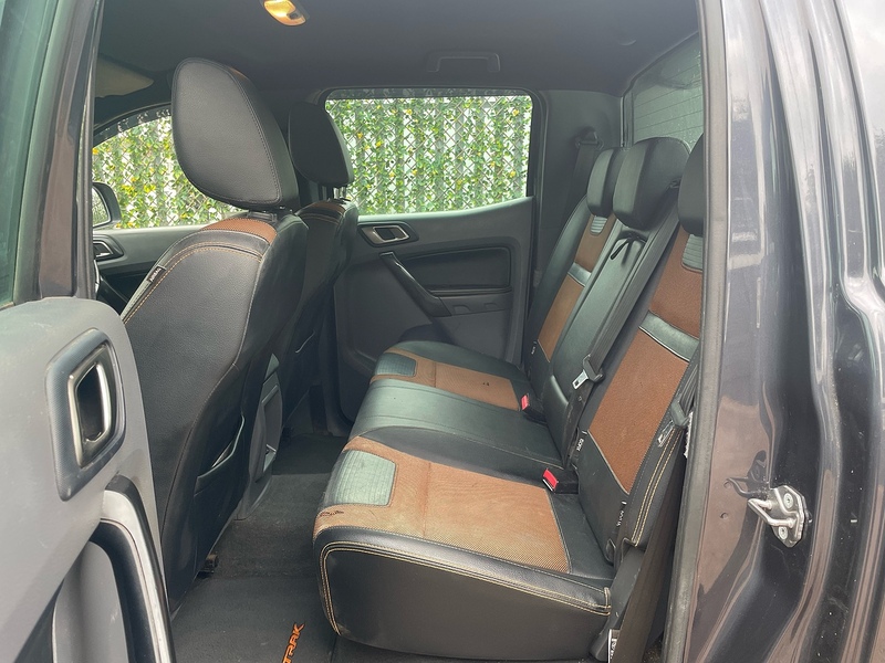 Ford 3.2 TDCi Wildtrak 3.2 4x4 DOUBLE CAB PICKUP TRUCK WITH CANOPY - AUTOMATIC 3.2 4dr Pickup Automatic Diesel