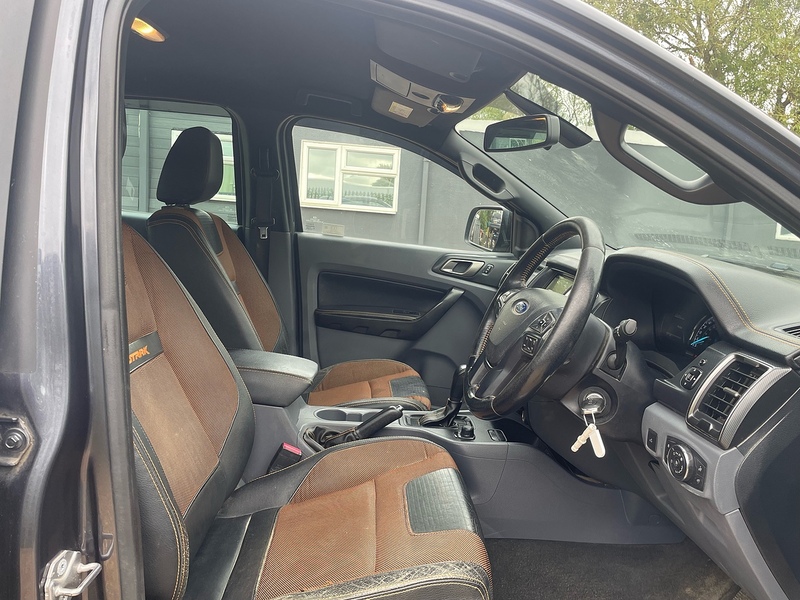 Ford 3.2 TDCi Wildtrak 3.2 4x4 DOUBLE CAB PICKUP TRUCK WITH CANOPY - AUTOMATIC 3.2 4dr Pickup Automatic Diesel