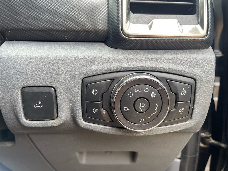 Ford 3.2 TDCi Wildtrak 3.2 4x4 DOUBLE CAB PICKUP TRUCK WITH CANOPY - AUTOMATIC 3.2 4dr Pickup Automatic Diesel