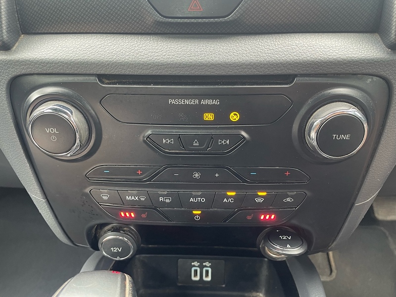 Ford 3.2 TDCi Wildtrak 3.2 4x4 DOUBLE CAB PICKUP TRUCK WITH CANOPY - AUTOMATIC 3.2 4dr Pickup Automatic Diesel
