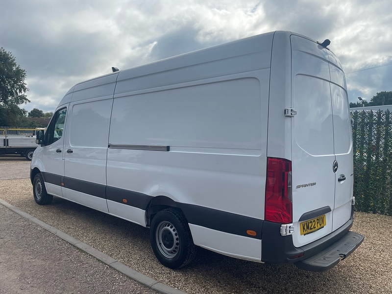 Mercedes-Benz 315 2.0 CDI Progressive L3 LWB PANEL VAN 2.0 5dr Panel Van Manual Diesel