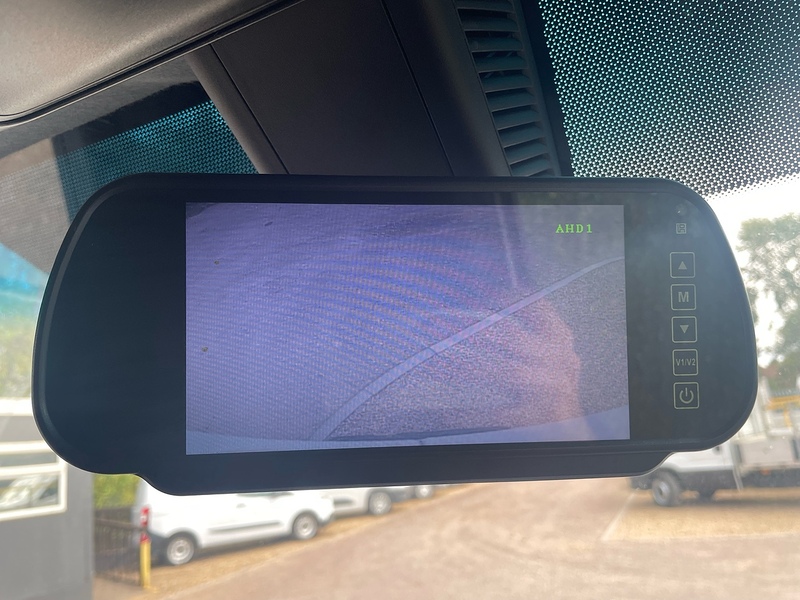 Mercedes-Benz 315 2.0 CDI Progressive L3 LWB PANEL VAN 2.0 5dr Panel Van Manual Diesel