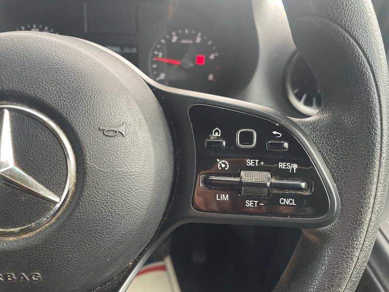 Mercedes-Benz 315 2.0 CDI Progressive L3 LWB PANEL VAN 2.0 5dr Panel Van Manual Diesel