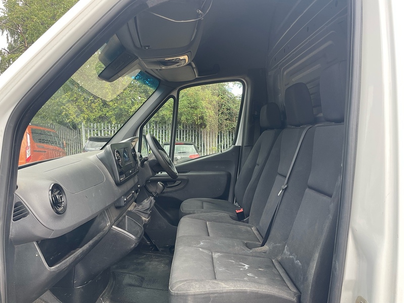 Mercedes-Benz 315 2.0 CDI Progressive L3 LWB PANEL VAN - WHITE