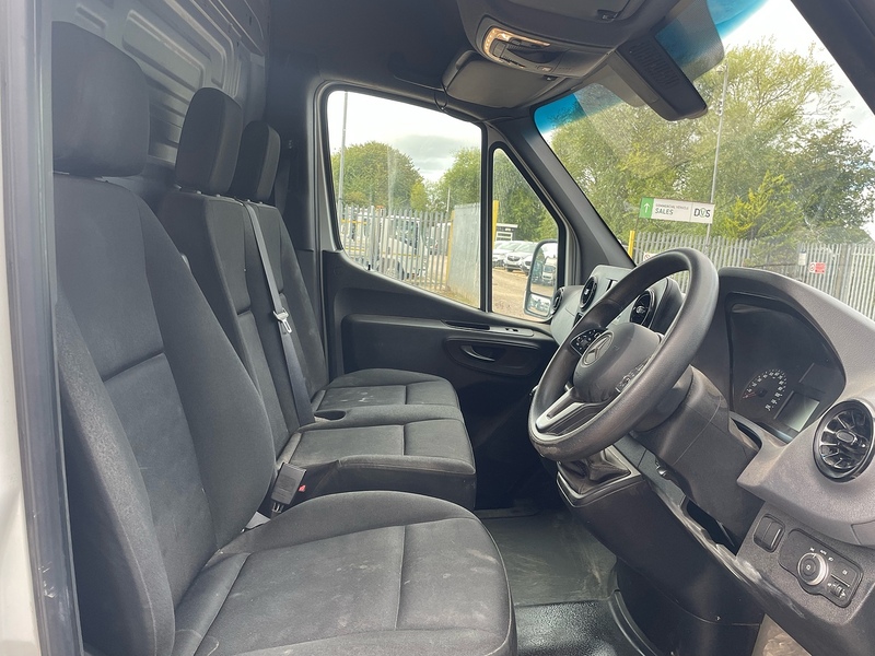 Mercedes-Benz 315 2.0 CDI Progressive L3 LWB PANEL VAN - WHITE