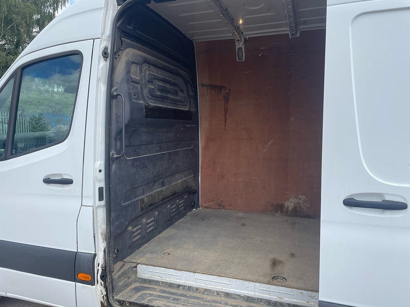 Mercedes-Benz 315 2.0 CDI Progressive L3 LWB PANEL VAN - WHITE