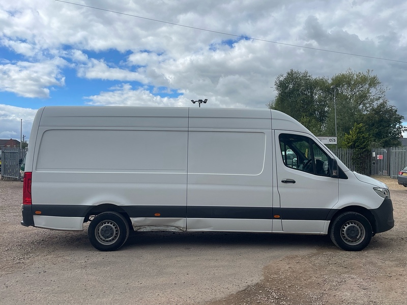 Mercedes-Benz 315 2.0 CDI Progressive L3 LWB PANEL VAN - WHITE