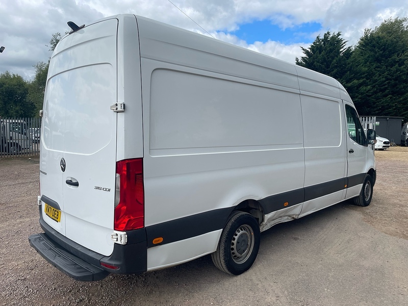 Mercedes-Benz 315 2.0 CDI Progressive L3 LWB PANEL VAN - WHITE