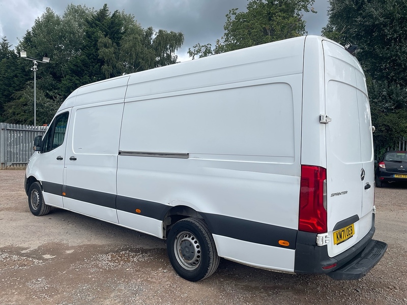 Mercedes-Benz 315 2.0 CDI Progressive L3 LWB PANEL VAN - WHITE
