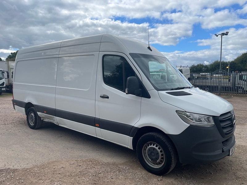 Mercedes-Benz 315 2.0 CDI Progressive L3 LWB PANEL VAN - WHITE
