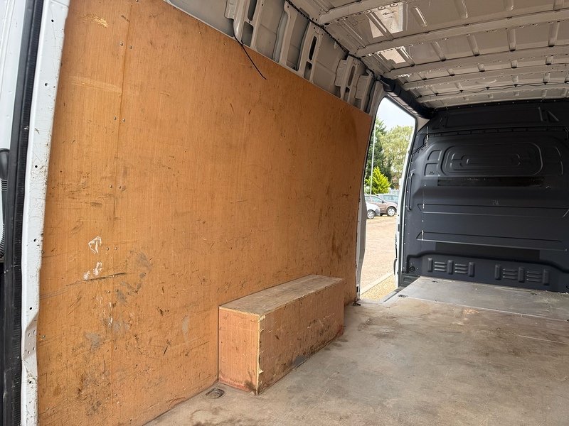 Mercedes-Benz 315 2.0 CDI Progressive L3 LWB PANEL VAN