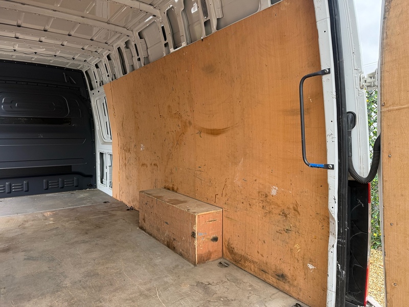 Mercedes-Benz 315 2.0 CDI Progressive L3 LWB PANEL VAN