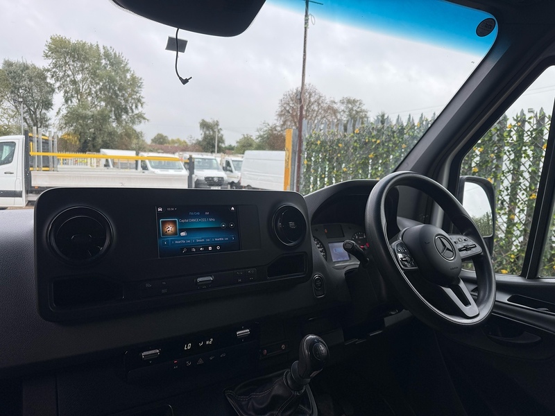 Mercedes-Benz 315 2.0 CDI Progressive L3 LWB PANEL VAN