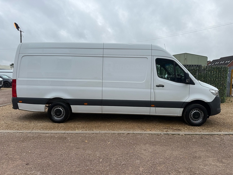 Mercedes-Benz 315 2.0 CDI Progressive L3 LWB PANEL VAN