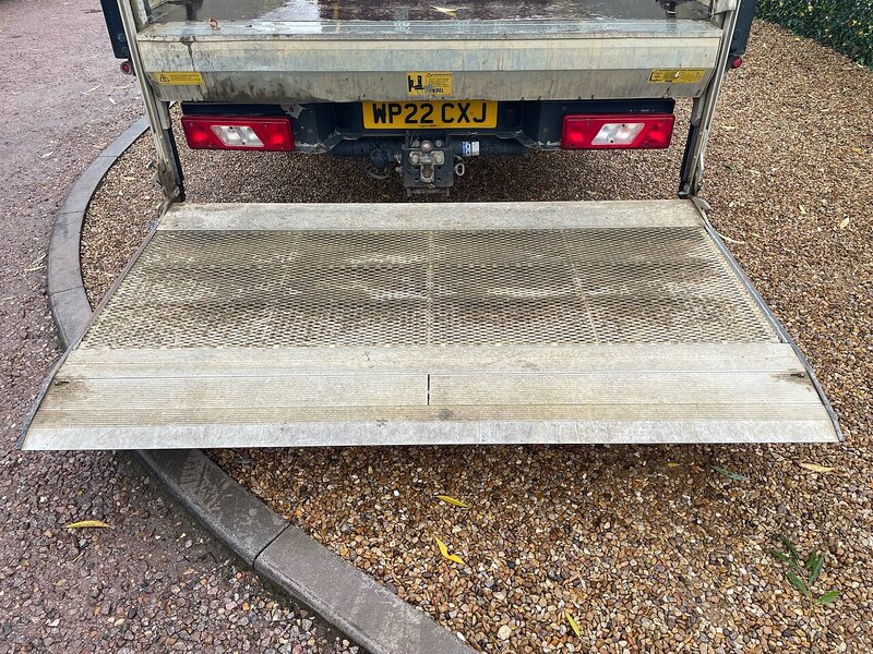 Ford 350 2.0 EcoBlue Leader XLWB L4 14FT DROPSIDE TAIL LIFT TRAFFIC MANAGEMENT SPEC