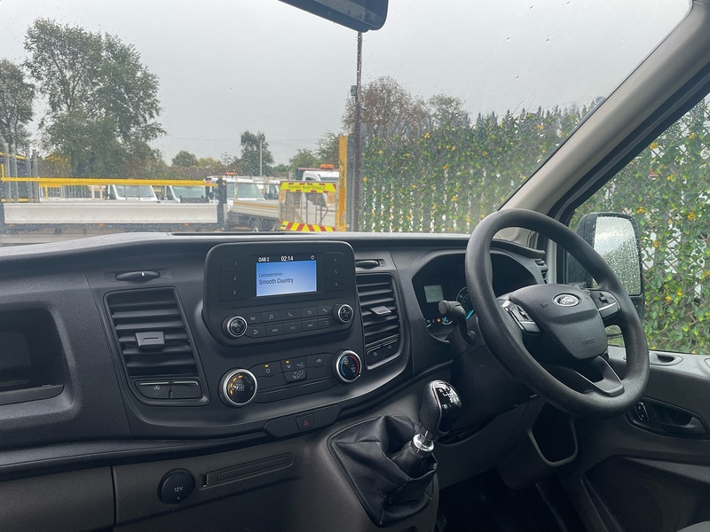 Ford 350 2.0 EcoBlue Leader XLWB L4 14FT DROPSIDE TAIL LIFT TRAFFIC MANAGEMENT SPEC