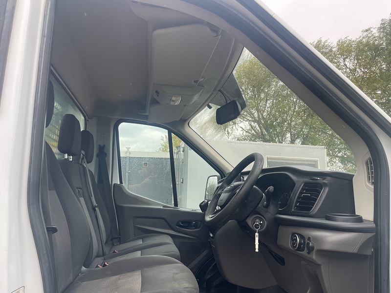 Ford 350 2.0 EcoBlue Leader XLWB L4 14FT DROPSIDE TAIL LIFT TRAFFIC MANAGEMENT SPEC