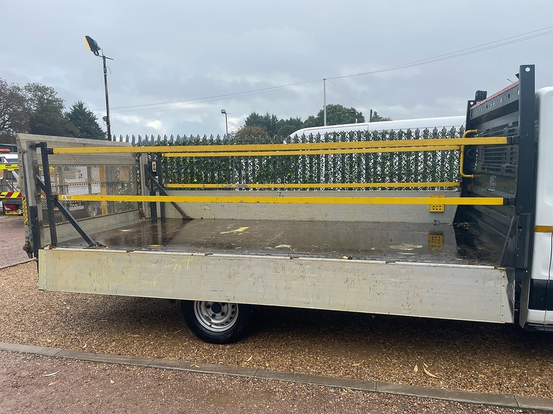 Ford 350 2.0 EcoBlue Leader XLWB L4 14FT DROPSIDE TAIL LIFT TRAFFIC MANAGEMENT SPEC