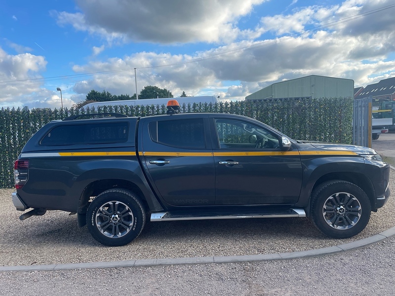 Mitsubishi 2.2 DI-D DC Warrior Pickup Double Cab 4dr Diesel Manual 4WD Euro 6 (s/s) (150 ps)