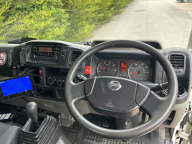 Nissan 35.14 2.5 dCi MWB S/C TIPPER DRW